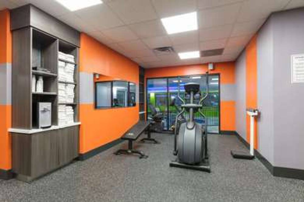 WINGATE BY WYNDHAM DALLAS LOVE FIEL 6