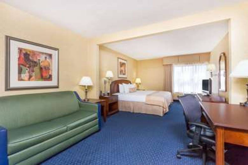Wingate By Wyndham Greenville Airport 10