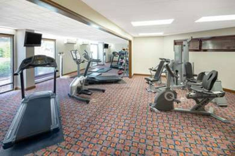 Wingate By Wyndham Greenville Airport 6