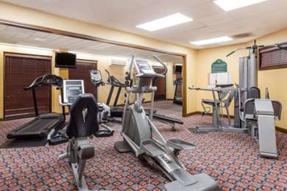Wingate By Wyndham Greenville Airport 5