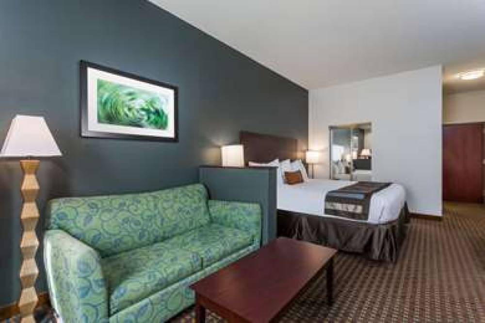 WINGATE BY WYNDHAM HIGH POINT 6