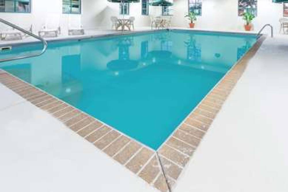 Wingate By Wyndham Indianapolis Airport-Rockville Rd. 3