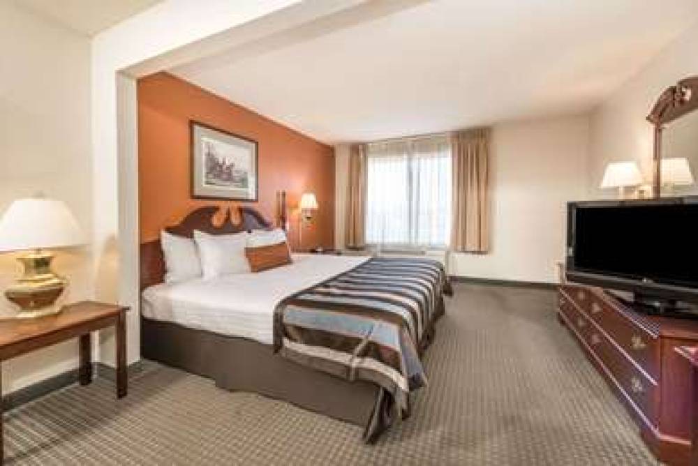Wingate By Wyndham Indianapolis Airport-Rockville Rd. 9
