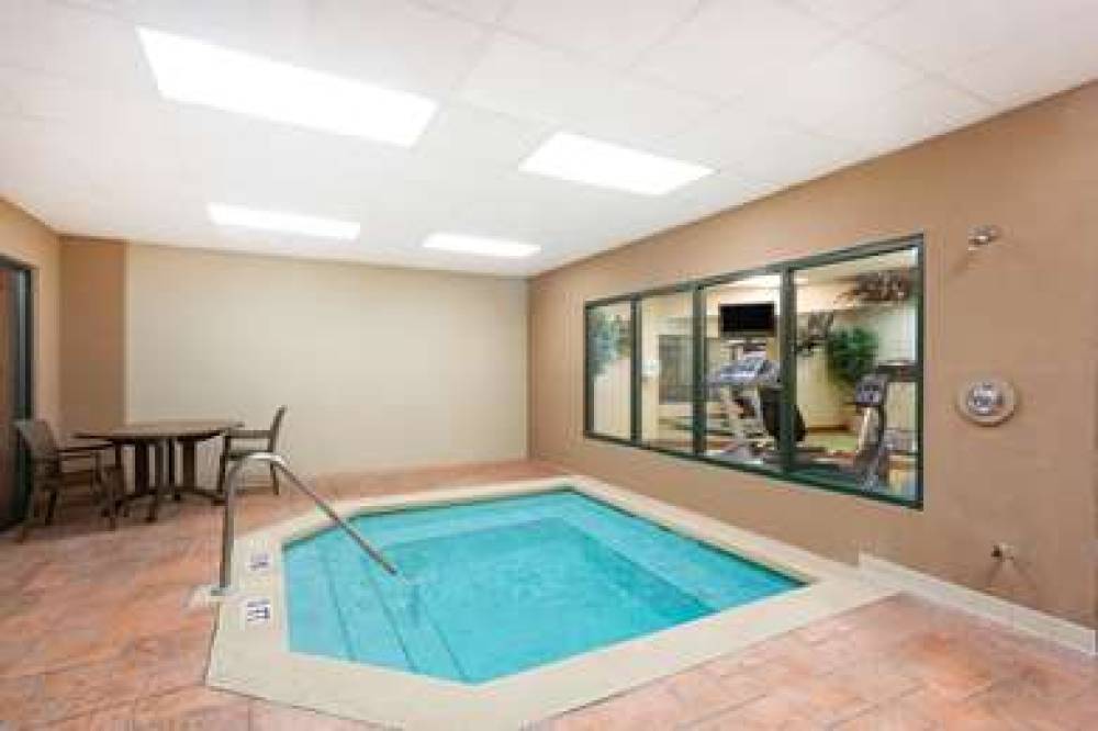 Wingate By Wyndham Orlando International Airport 6