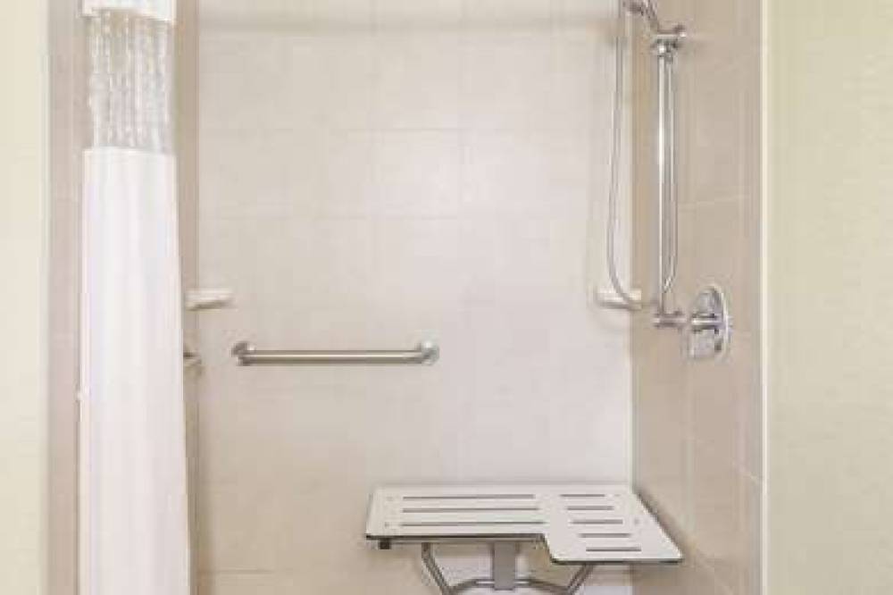 Wingate By Wyndham Richmond Short Pump 7