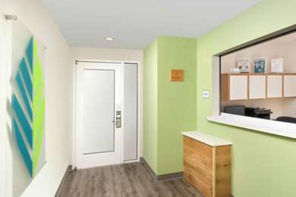 WOODSPRING SUITES AUGUSTA RIVERWATC 5
