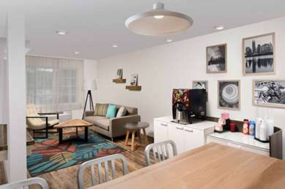 WOODSPRING SUITES AUSTIN SOUTH CENT 6