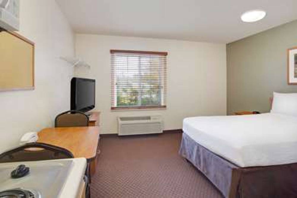WOODSPRING SUITES CHESAPEAKE-NORFOL 4