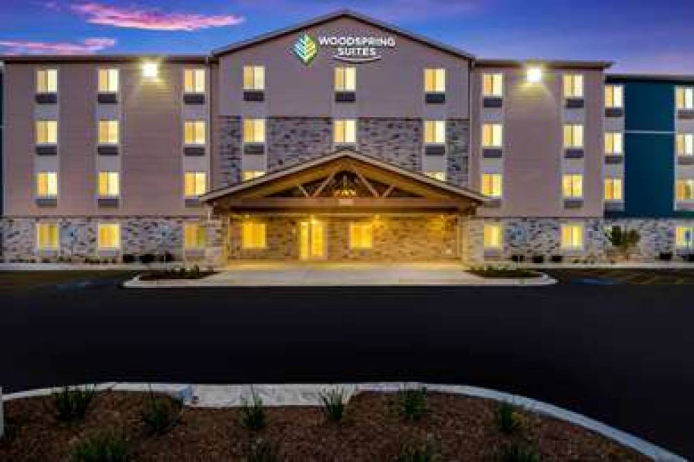 WOODSPRING SUITES CHICAGO ADDISON 6