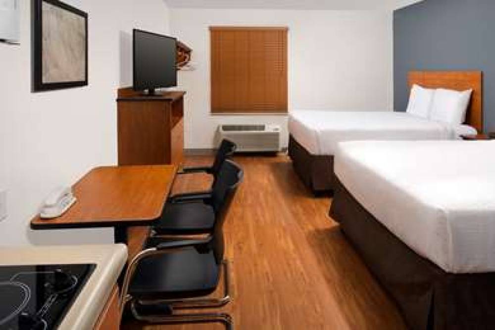 WOODSPRING SUITES CHICAGO DARIEN 8