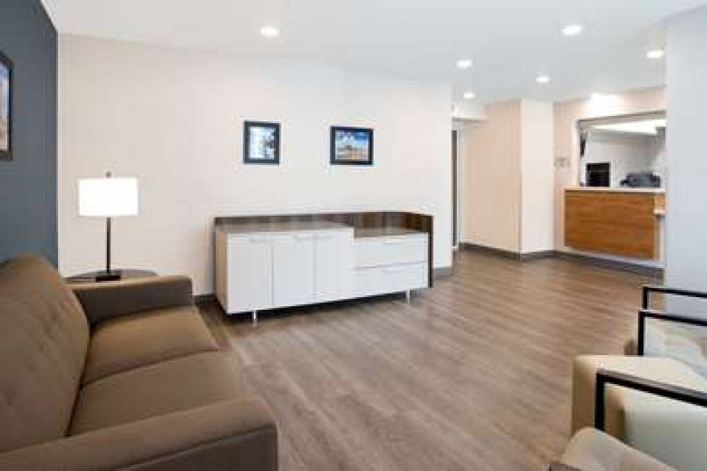 WOODSPRING SUITES DAYTONA BEACH INT 4