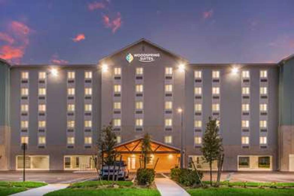 WOODSPRING SUITES DORAL MIAMI AIRPO 7