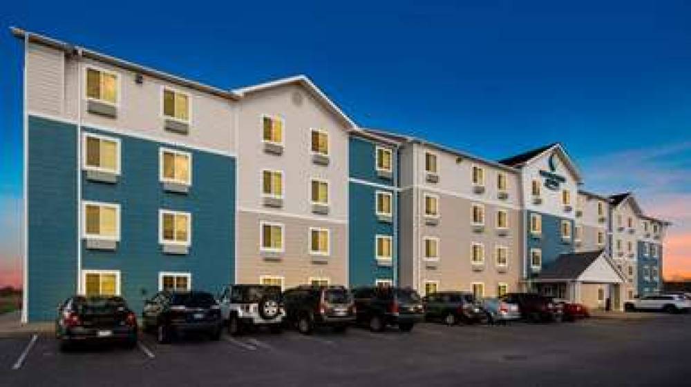 Woodspring Suites Evansville East