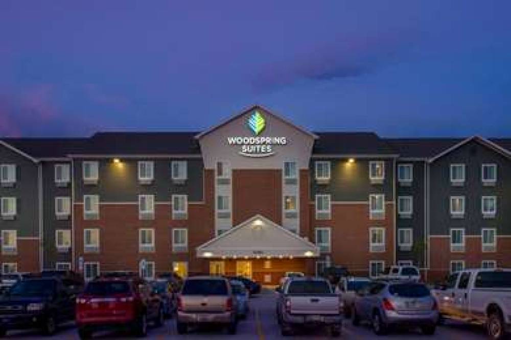 Woodspring Suites Fargo North Near
