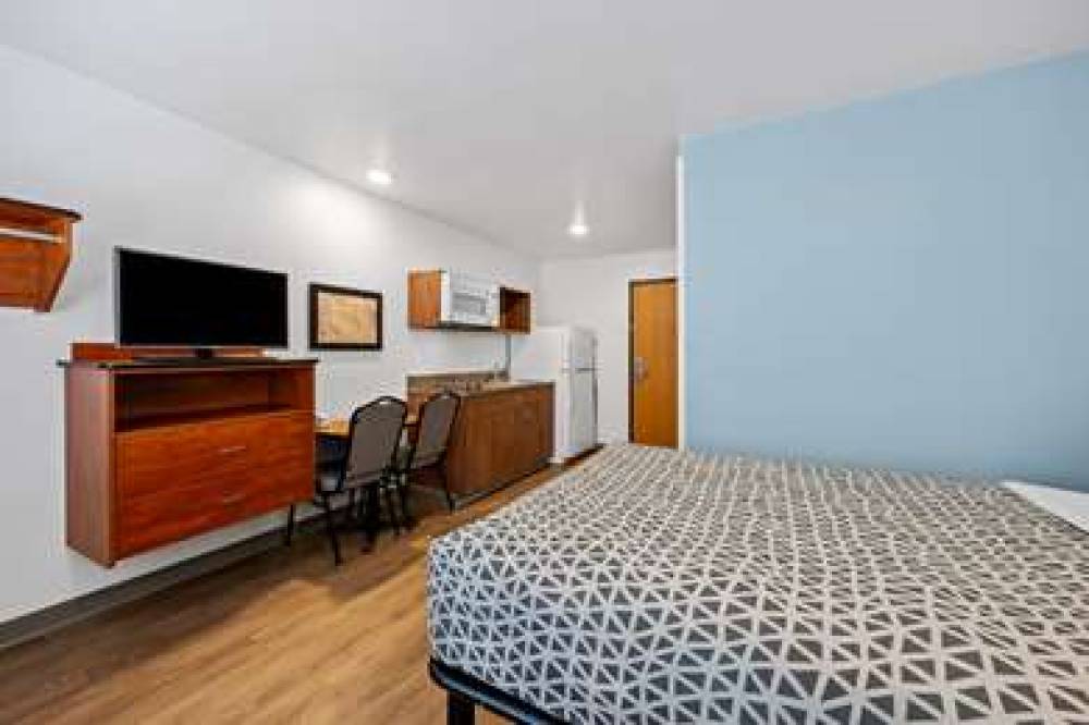 WOODSPRING SUITES HOBBS 1