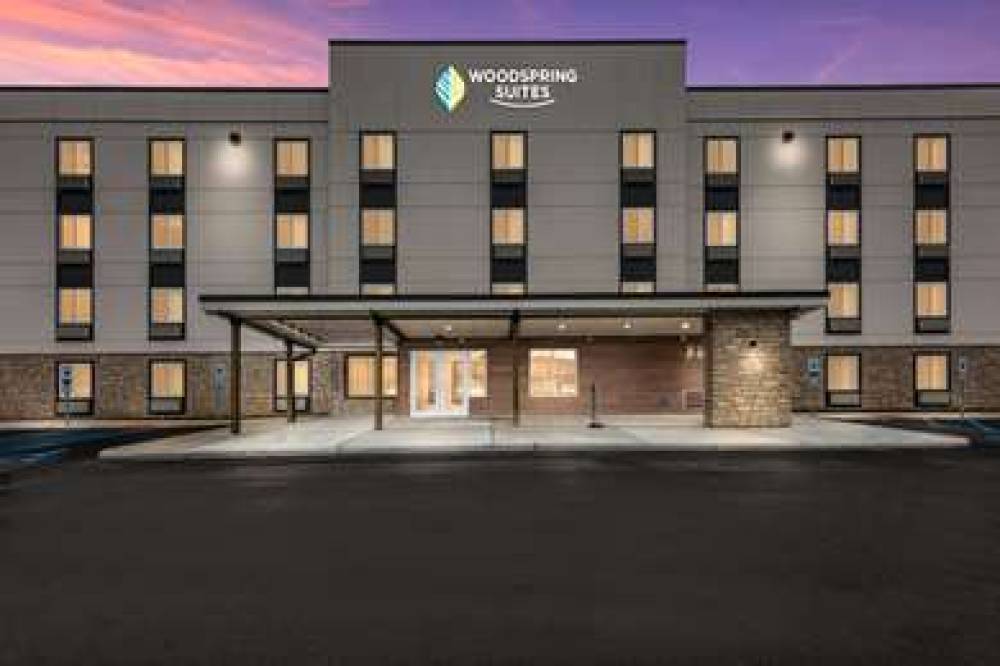 WOODSPRING SUITES LINDEN 3