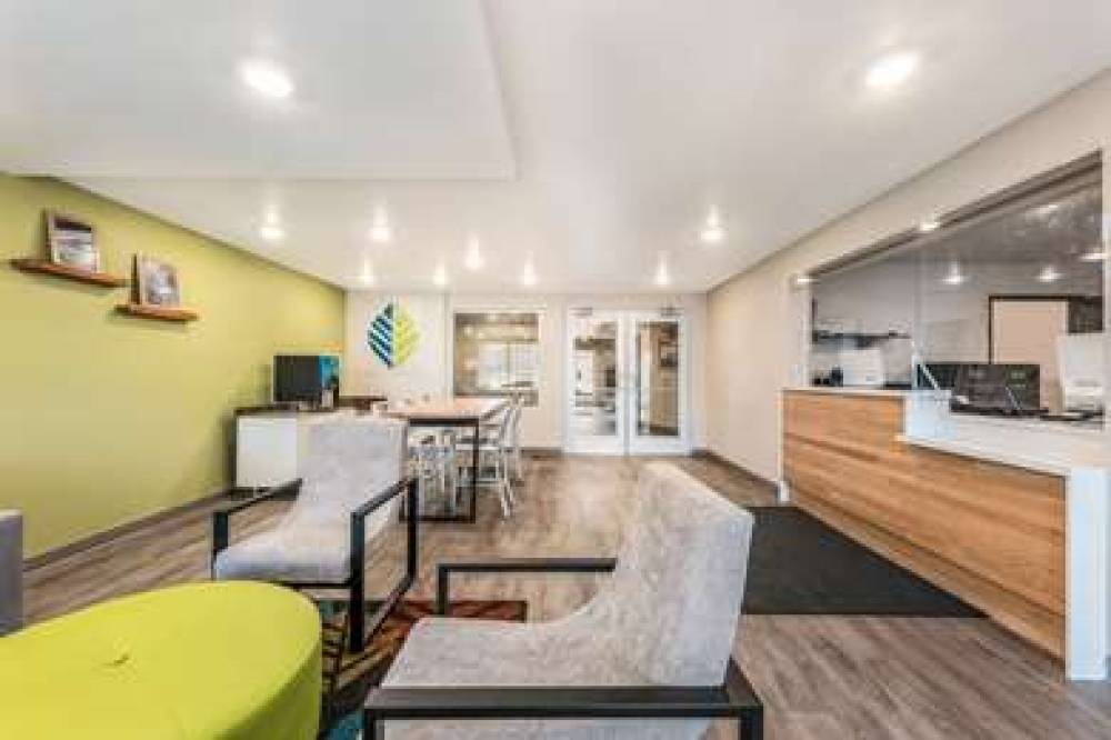 WOODSPRING SUITES LINDEN 6