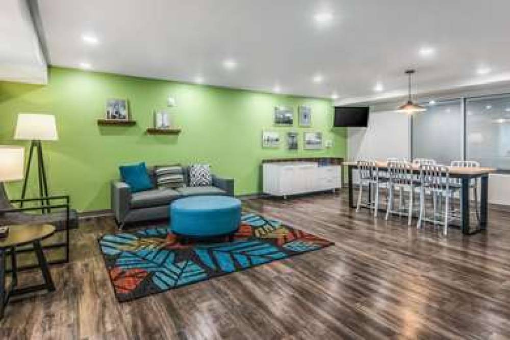WOODSPRING SUITES NORTH FT WORTH AL 7