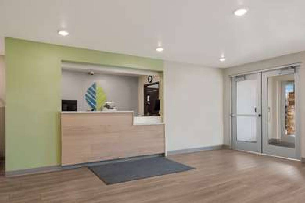 WOODSPRING SUITES PHOENIX-DEER VALL 2