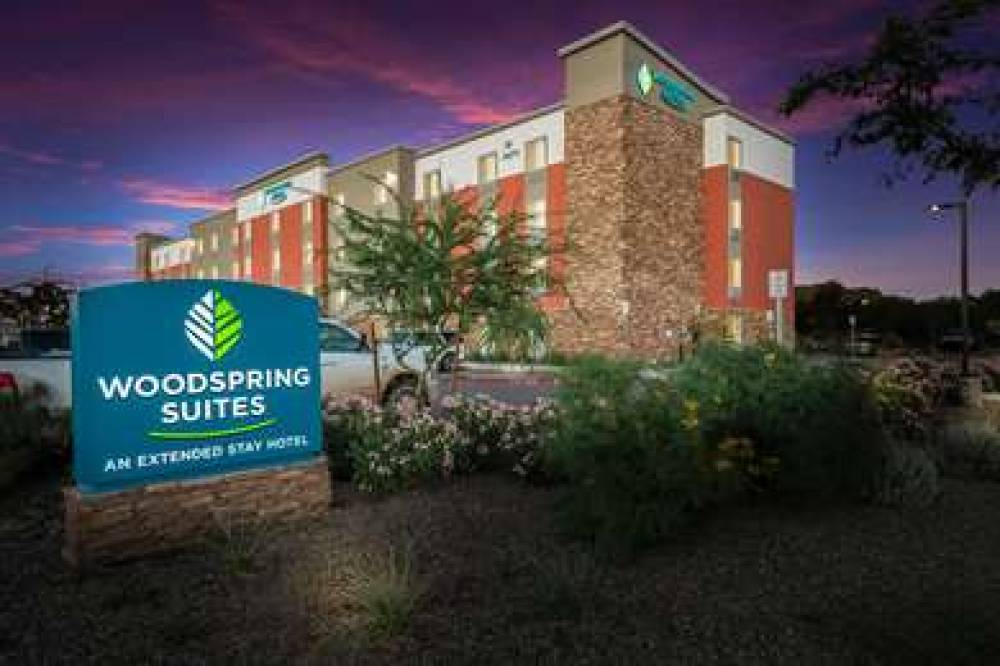 WOODSPRING SUITES PHOENIX-DEER VALL 1