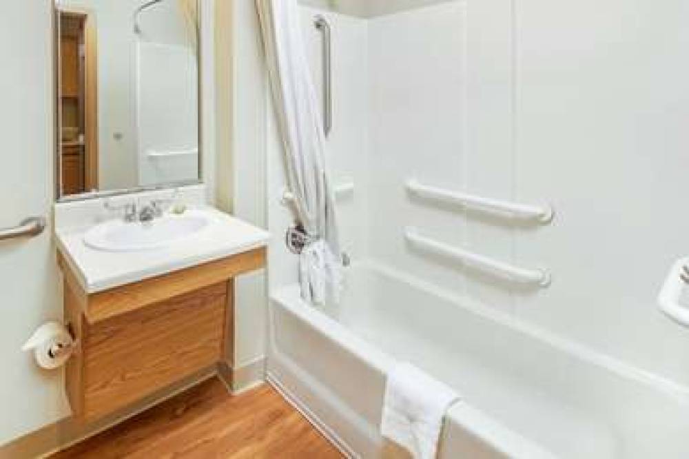 WOODSPRING SUITES RALEIGH APEX 10