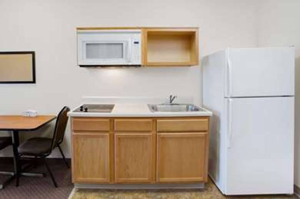 WOODSPRING SUITES RICHMOND COLONIAL 1