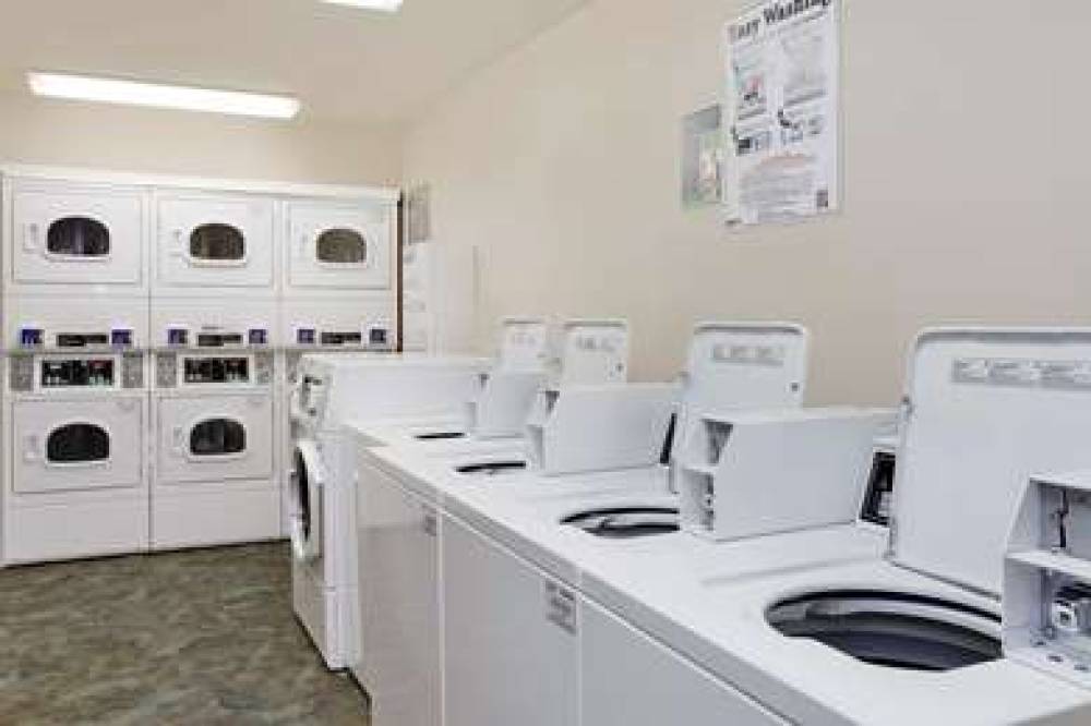 WOODSPRING SUITES RICHMOND COLONIAL 3