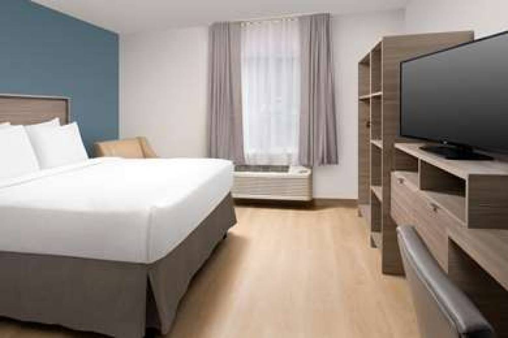 WOODSPRING SUITES SEATTLE REDMOND 7