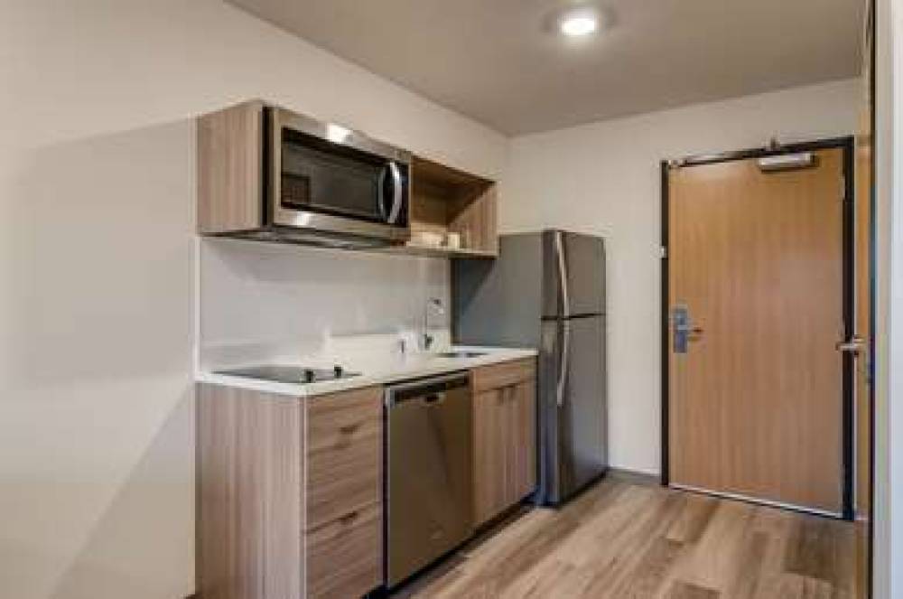 WOODSPRING SUITES TACOMA - LAKEWOOD 1