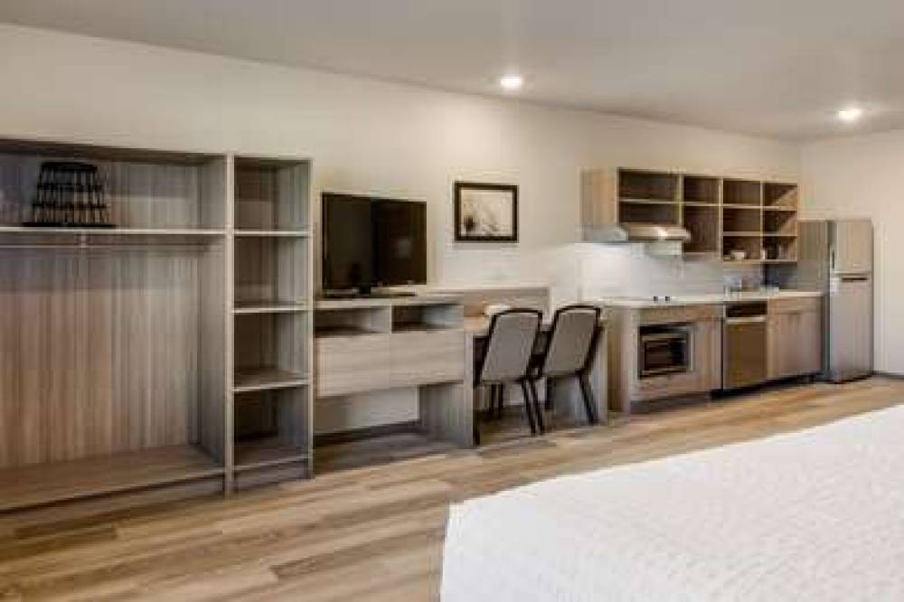 WOODSPRING SUITES TACOMA - LAKEWOOD 2