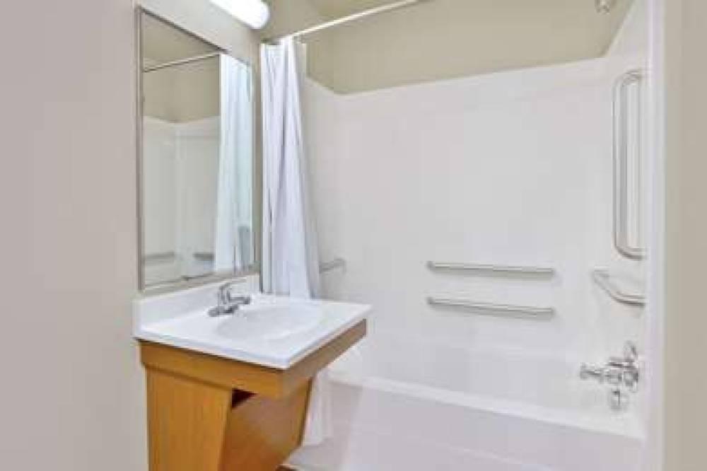 WOODSPRING SUITES VIRGINIA BEACH 10