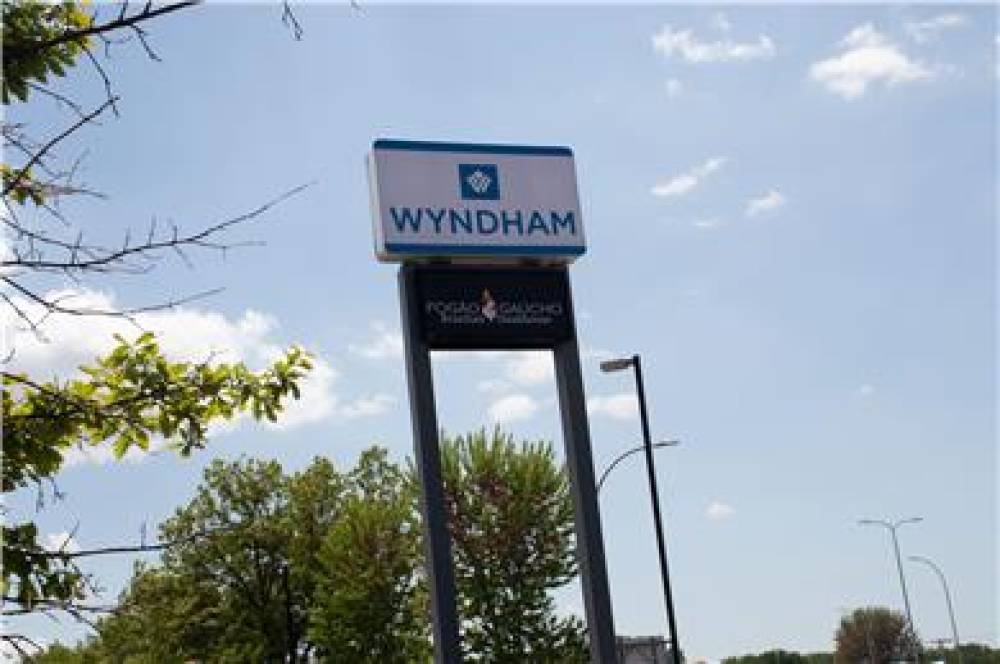 WYNDHAM BLOOMINGTON MALL AMRCA 4