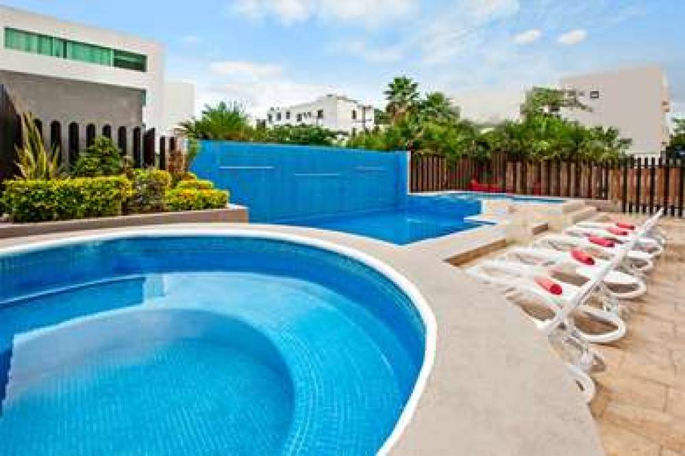 WYNDHAM GARDEN CANCUN DOWNTOWN 4