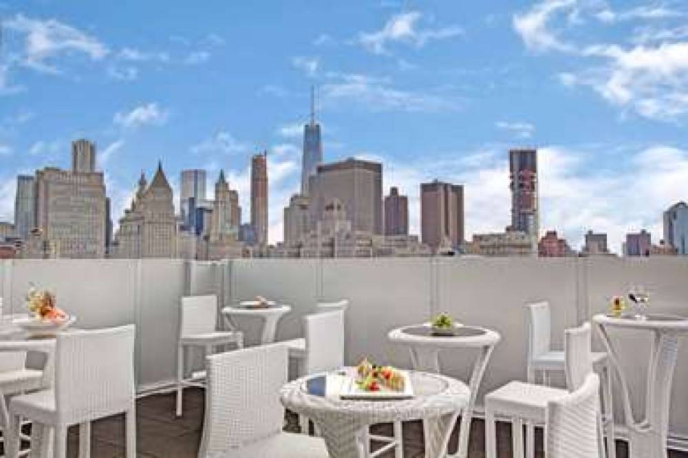 Wyndham Garden Chinatown 4