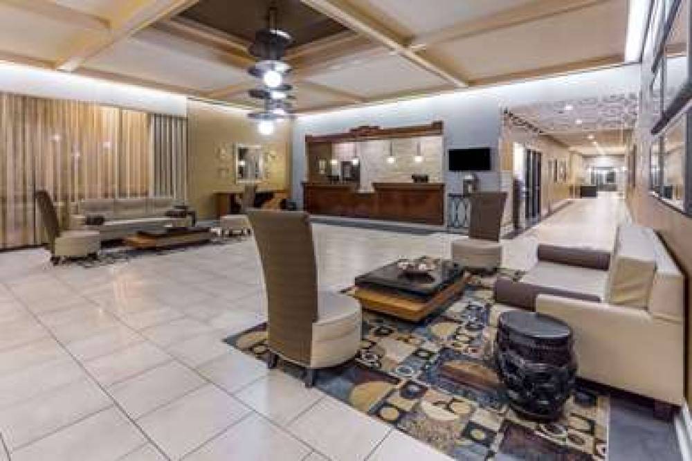 WYNDHAM GARDEN GREENSBORO 3