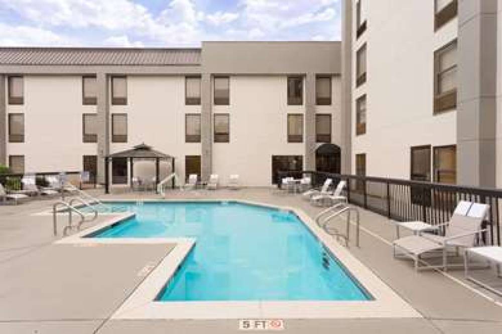 WYNDHAM GARDEN GREENVILLE AIRP 7