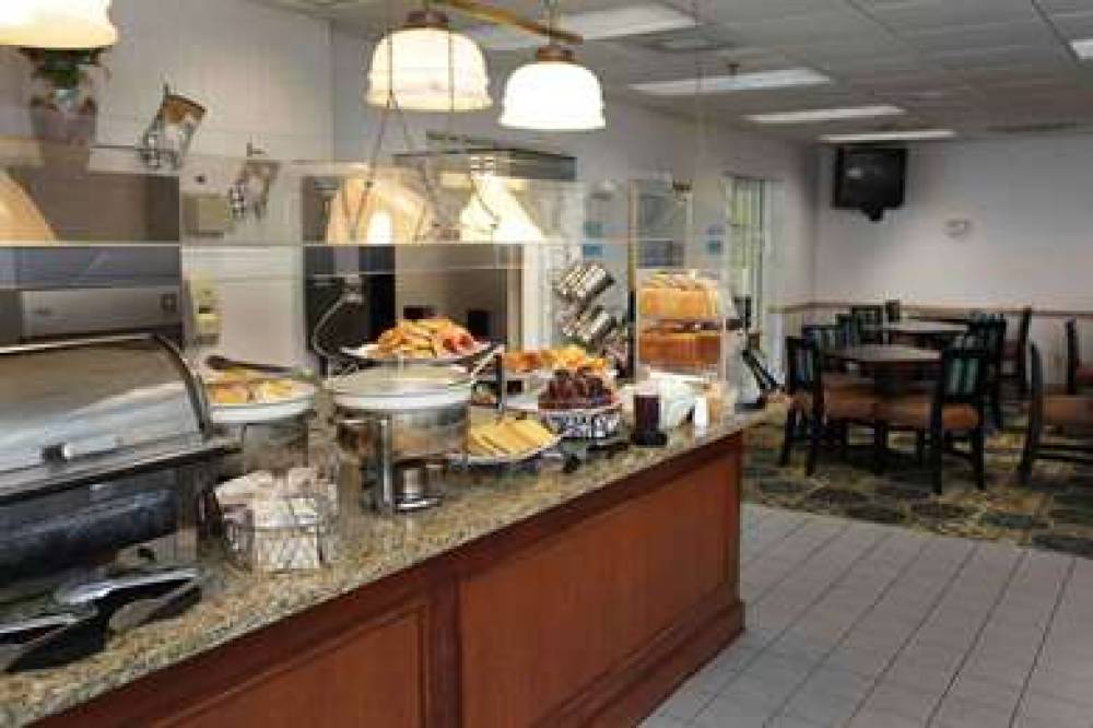 Wyndham Garden Jacksonville 9