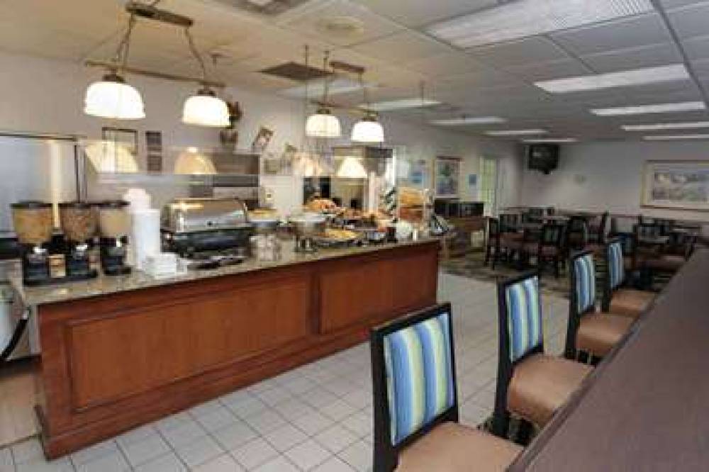 Wyndham Garden Jacksonville 4