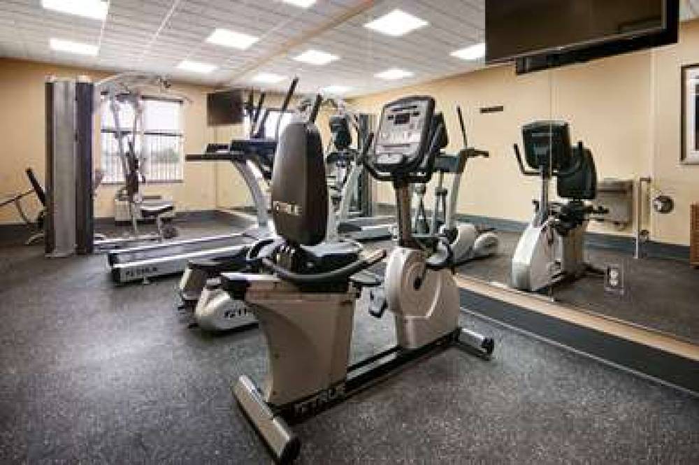 WYNDHAM GARDEN LANCASTER CA 6