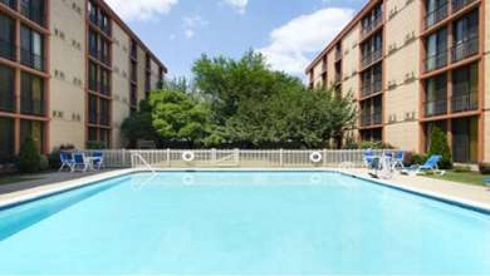 WYNDHAM GARDEN NEWARK AIRPORT 6