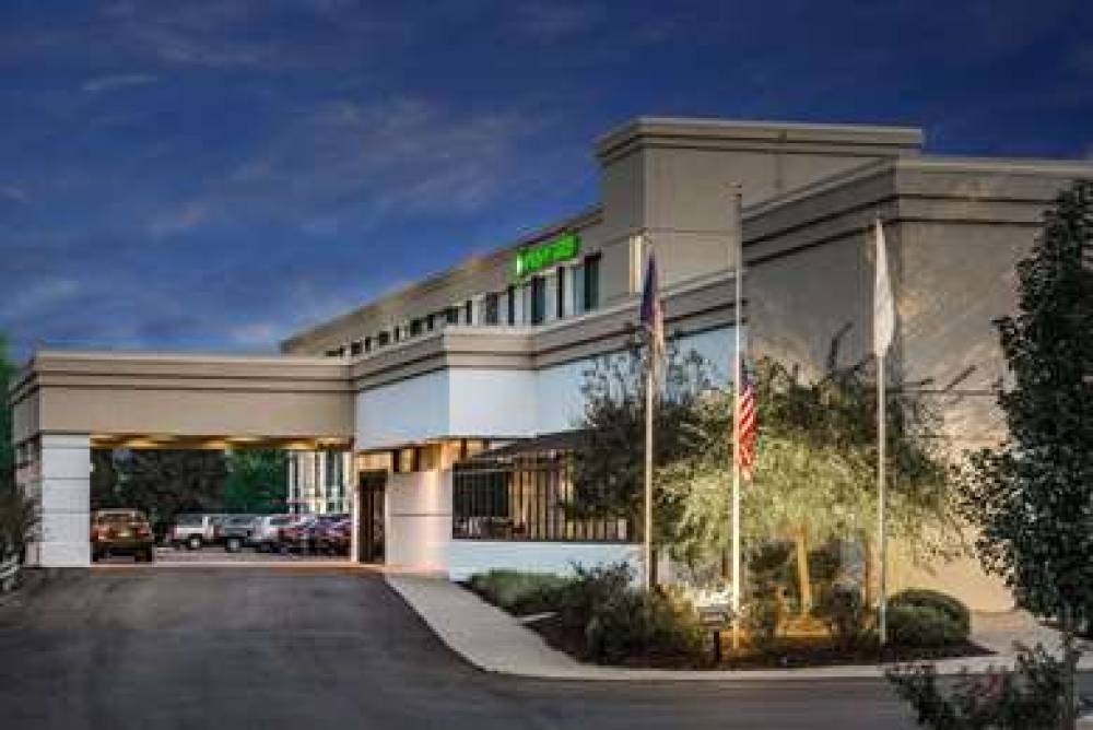WYNDHAM GARDEN PITTSBURGH AIRP 9