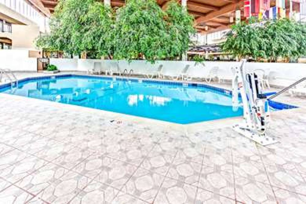 WYNDHAM GARDEN ROMULUS DETROIT 5