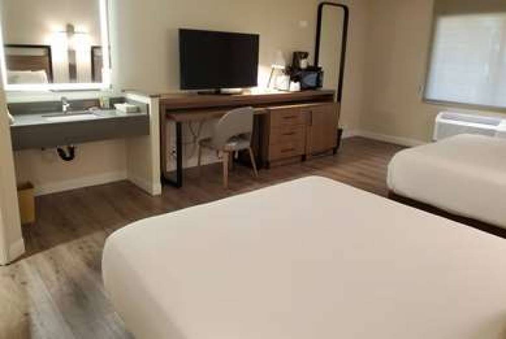 Wyndham Garden San Diego Near SeaWorld 9