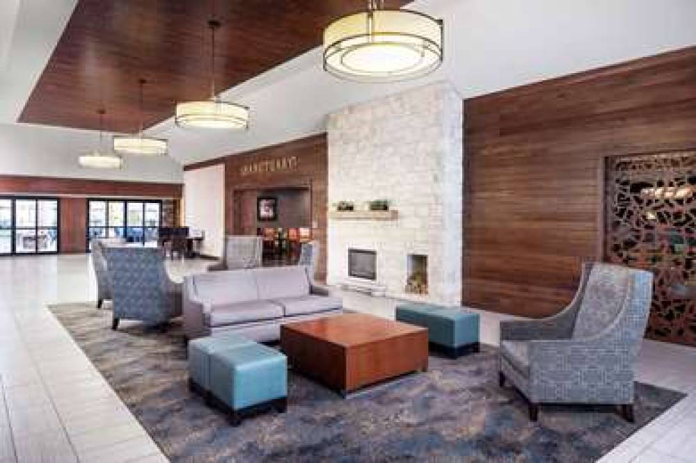 WYNDHAM GARDEN WESTLAKE 3