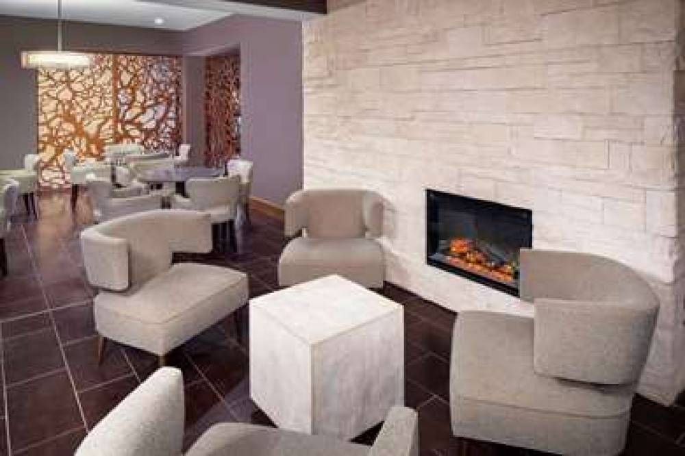WYNDHAM GARDEN WESTLAKE 5