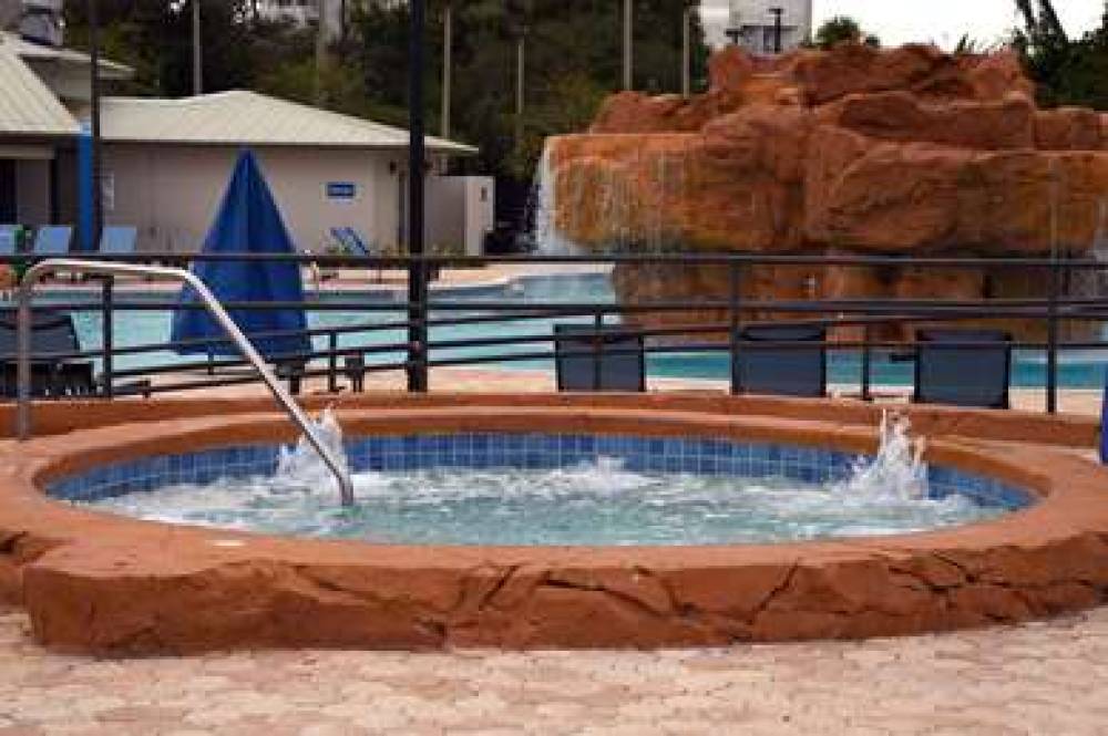 Wyndham Lake Buena Vista Disney Springs Resort Area 8