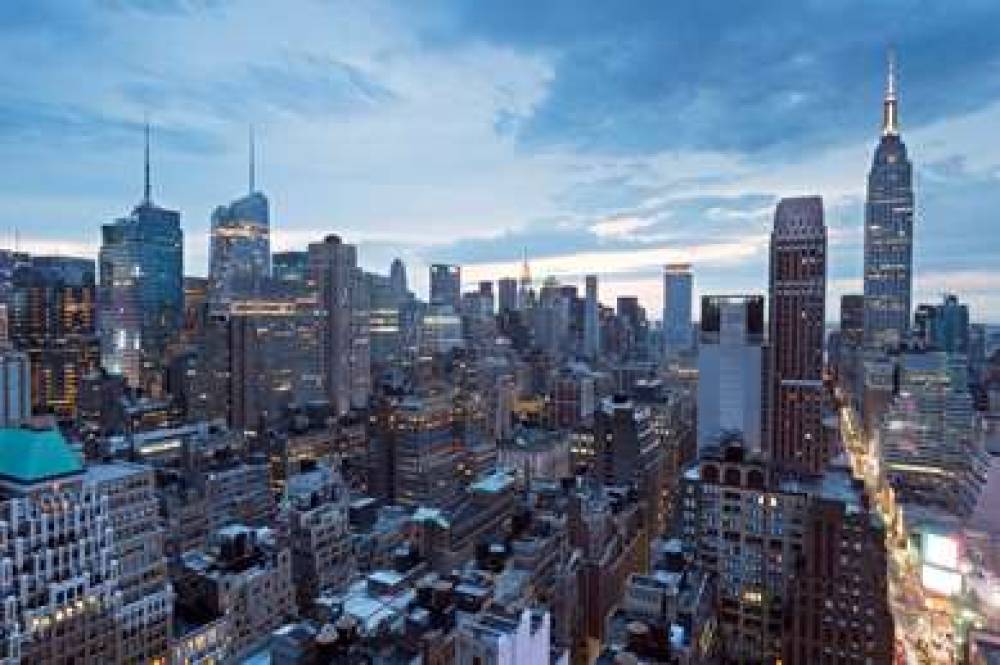 WYNDHAM NEW YORKER HOTEL 4