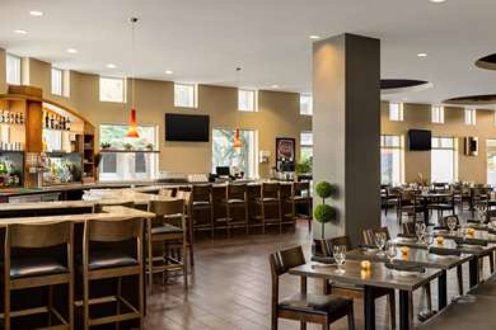WYNDHAM PHOENIX AIRPORT/TEMPE 10