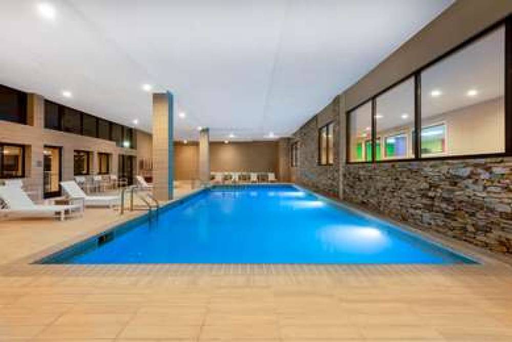 WYNDHAM RESORT AND CONVENTION CENTE 9
