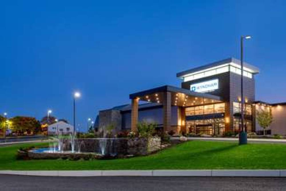 WYNDHAM RESORT AND CONVENTION CENTE 2